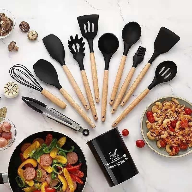 Kit 12 Peças Maison Chef de Silicone Cabo de Madeira - VÁRIAS CORES
